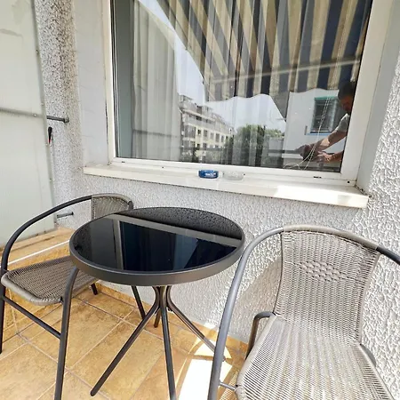 Delux Art Апартаменты *